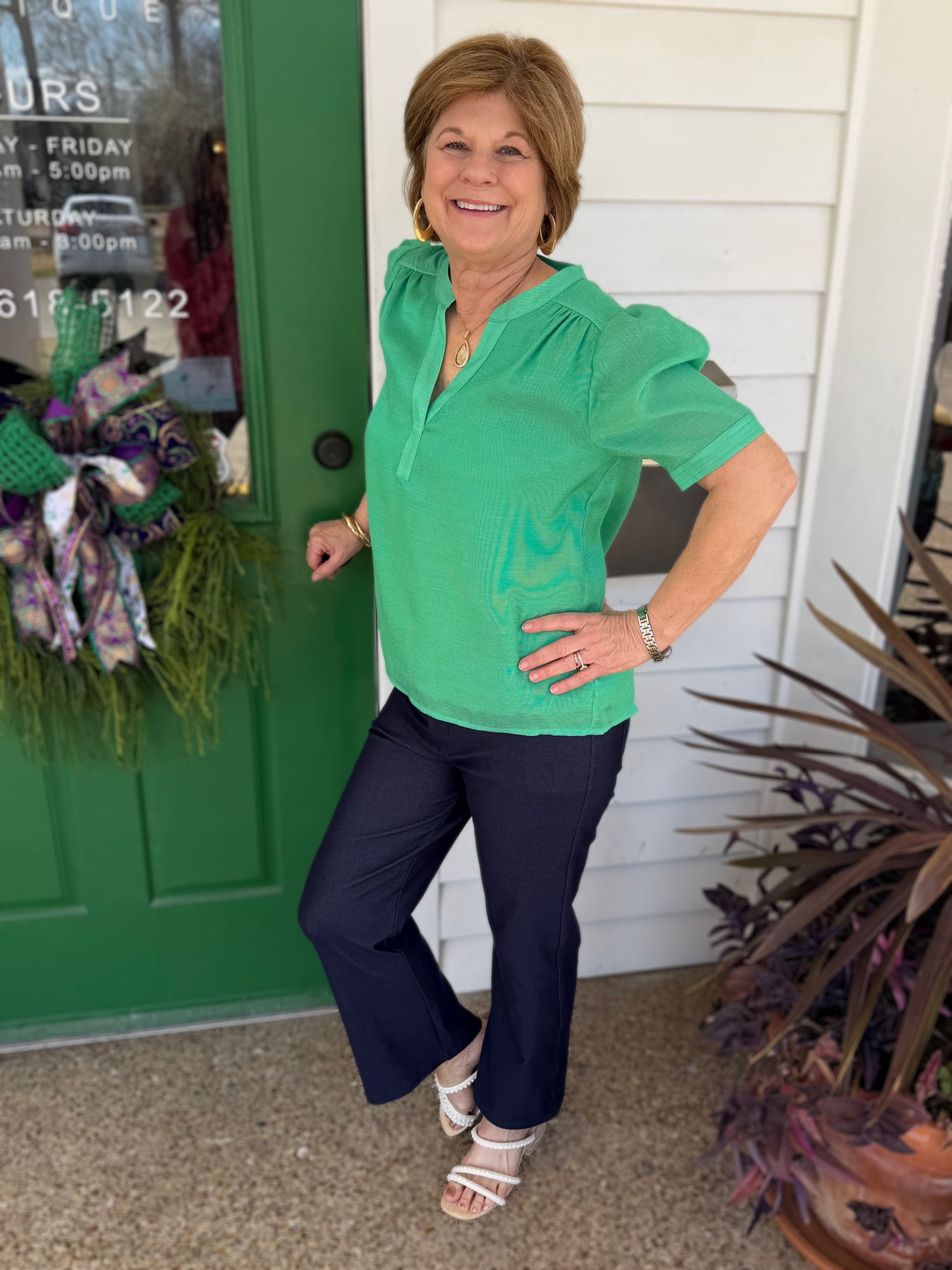 COOL ALOE METALLIC SHEEN GATHERED SHORT PUFF SLEEVE TOP