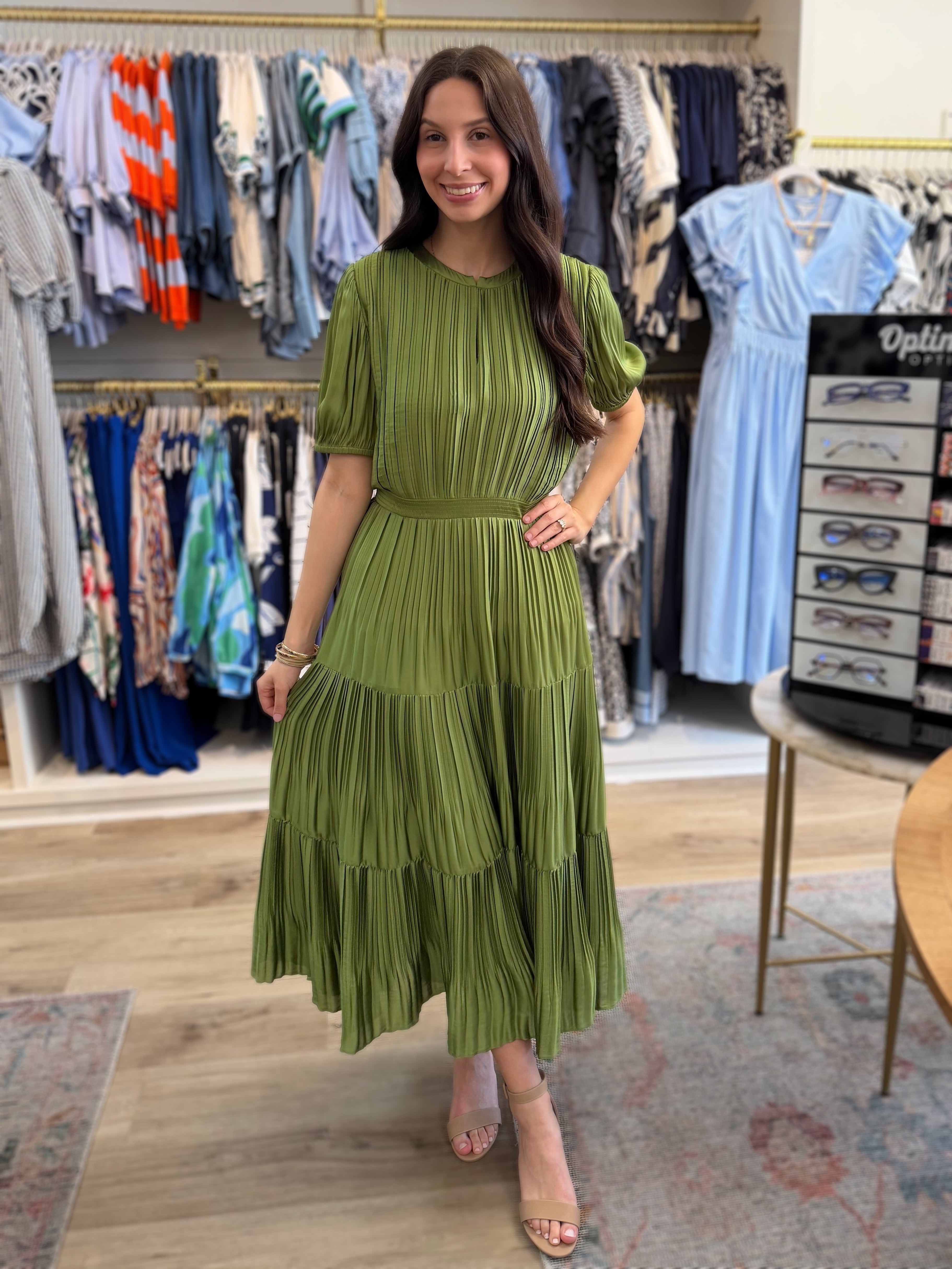 OLIVE PLEATED SPLIT NECK SHORT PUFF SLEEVE TIERED MAXI DRESS