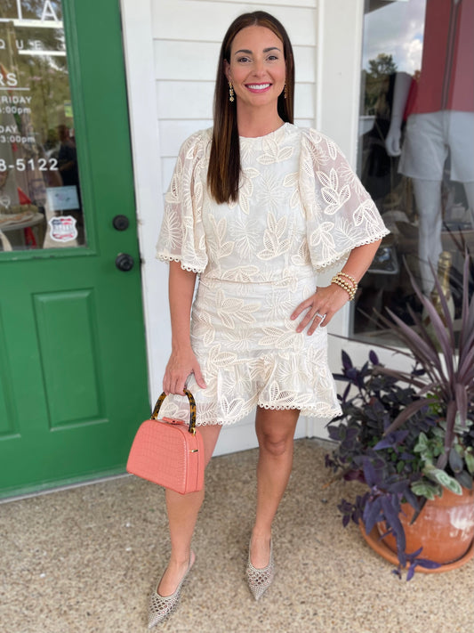 CREAM CROCHET EMBROIDERED CAPE LIZ TOP