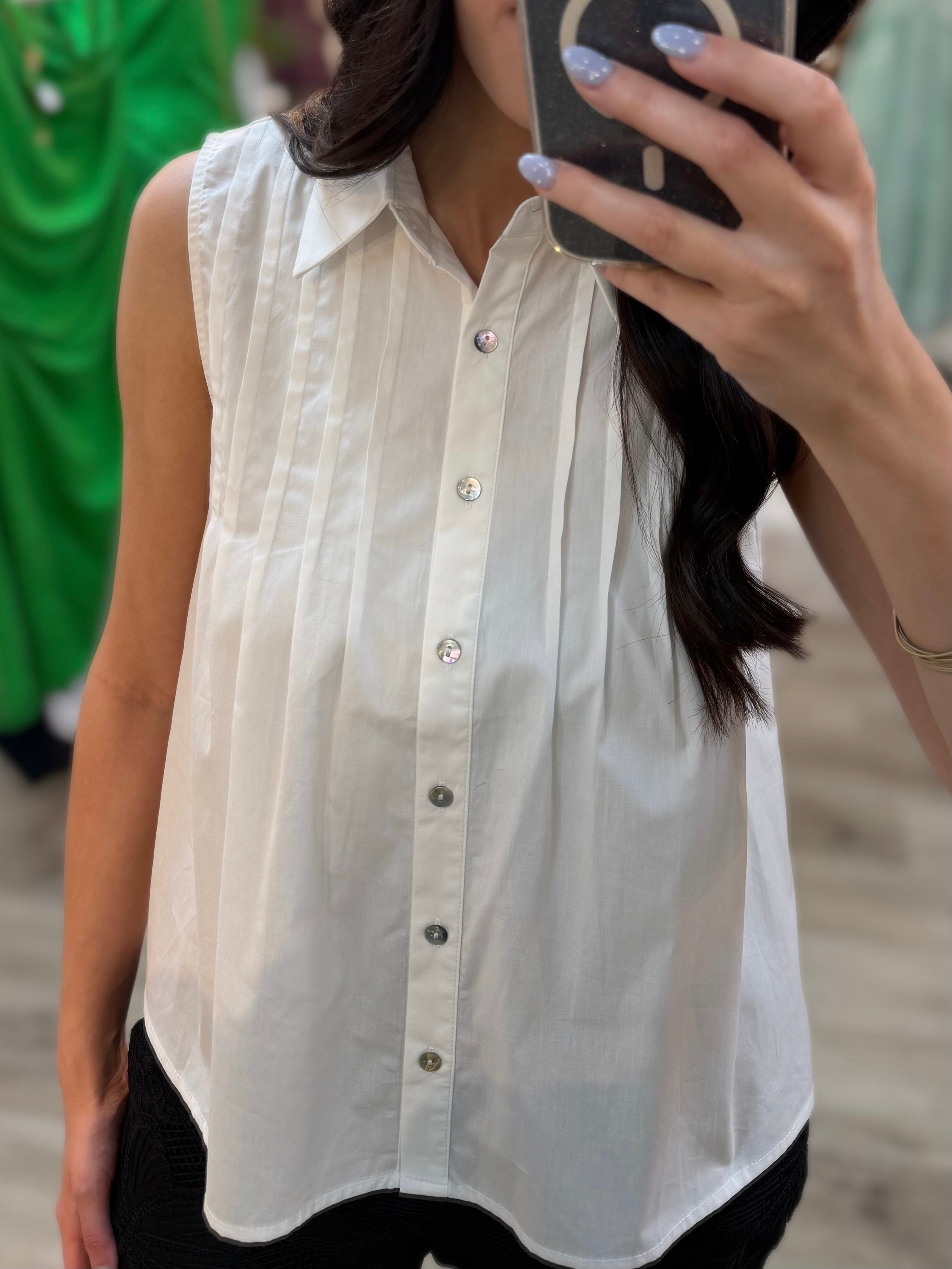 IVORY SLEEVELESS BUTTON UP PLEATED TOP
