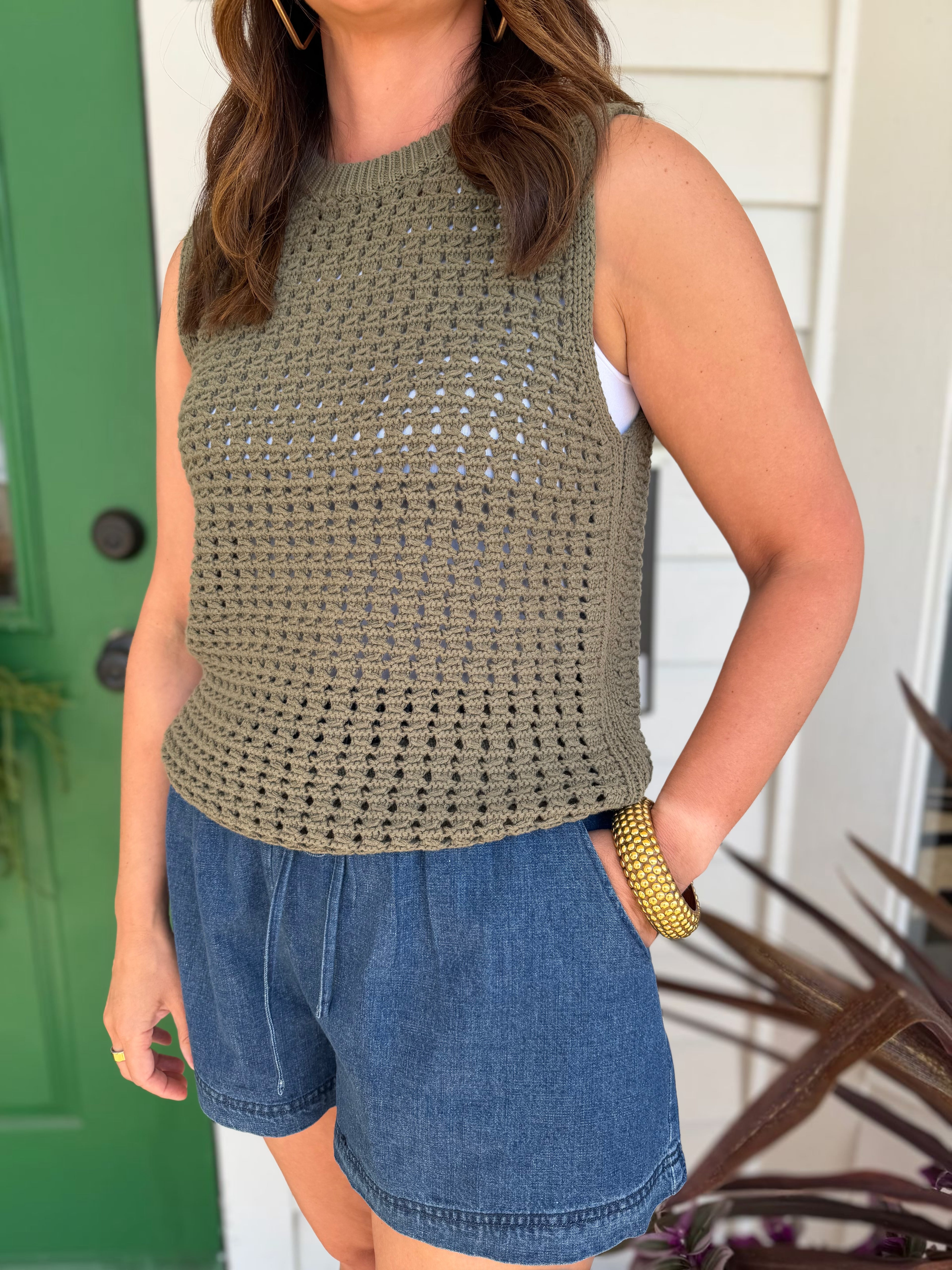 OLIVE CROCHET KNIT SLEEVELESS PULLOVER SWEATER