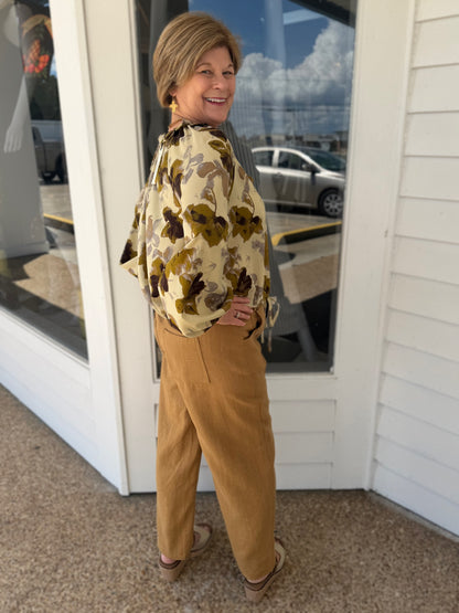 CAMEL STRAIGHT LEG CROPPED TROSUER PANTS