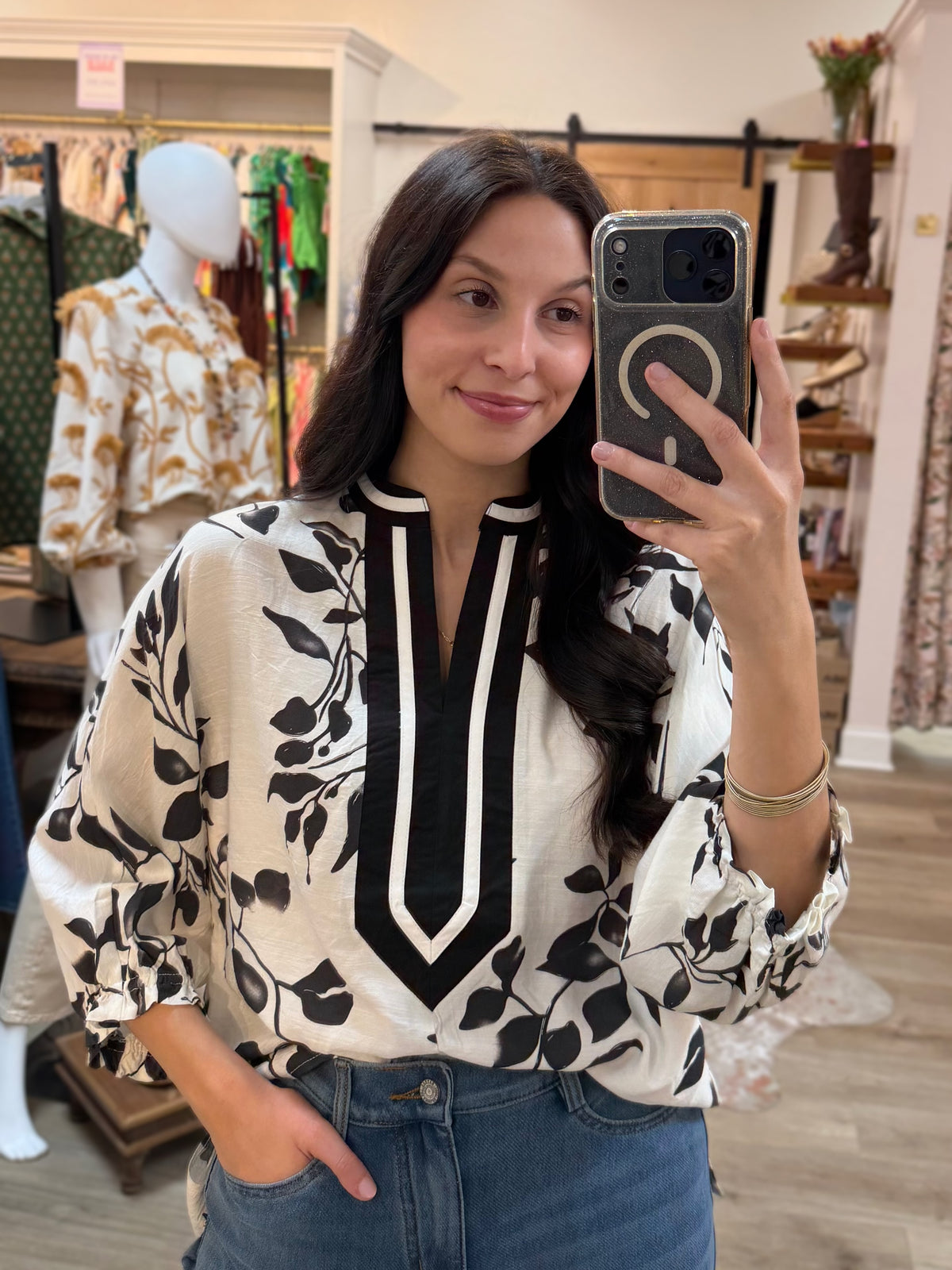 BLACK PRINTED PLACKET TRIM VNECK PEASANT TOP
