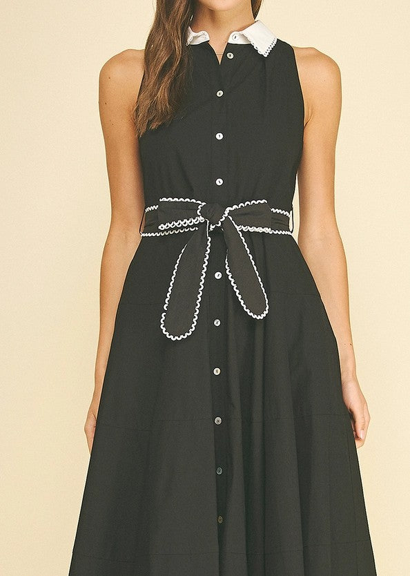 BLACK/WHITE SCALLOP RIC RACK TRIM SLEEVELESS BUTTON UP MIDI DRESS