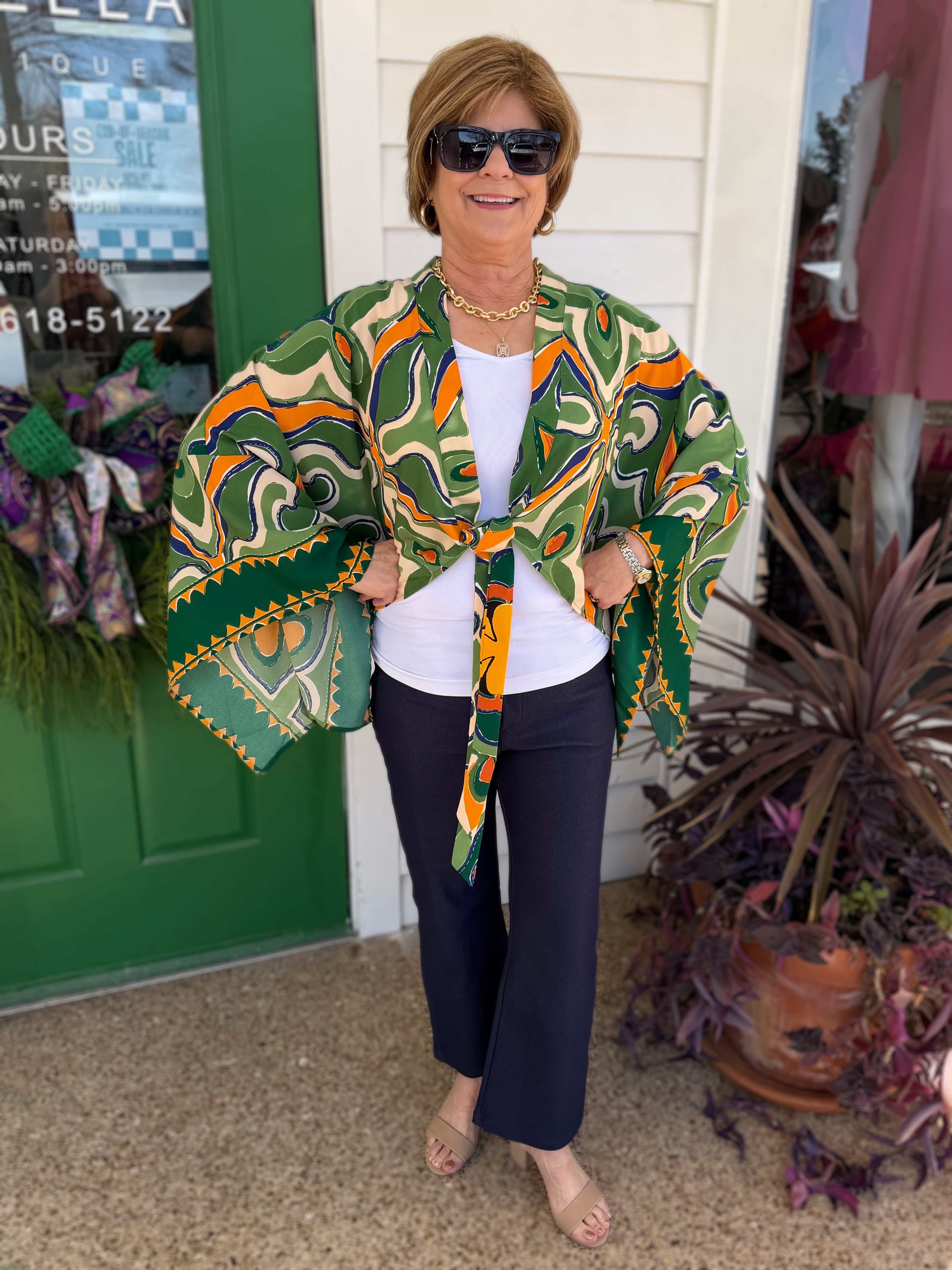GREEN MULTI PRINTED V NECK FRONT TIE TOP
