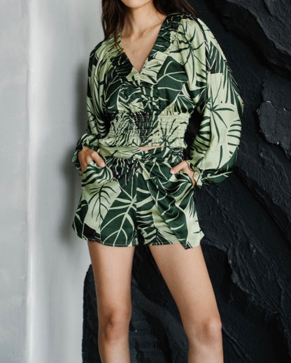 GREEN MULTI LEAF PRINT SMOCKED LONG PUFF SLEEVE DOLA TOP