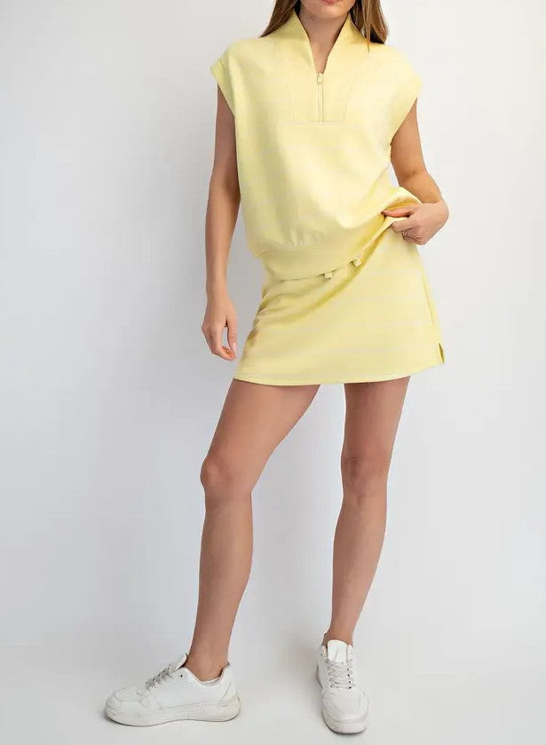LEMON/CREAM MODAL SCUBA STRIPE QUARTER ZIP SLEEVELESS TOP