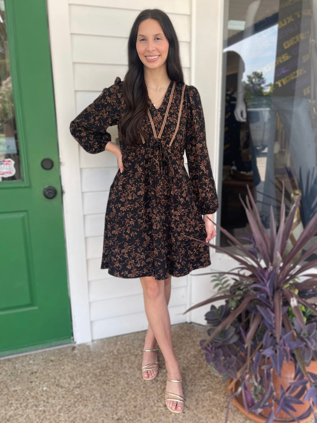 BLACK MULTI FLORAL VNECK LONG BUBBLE SLEEVE MINI DRESS