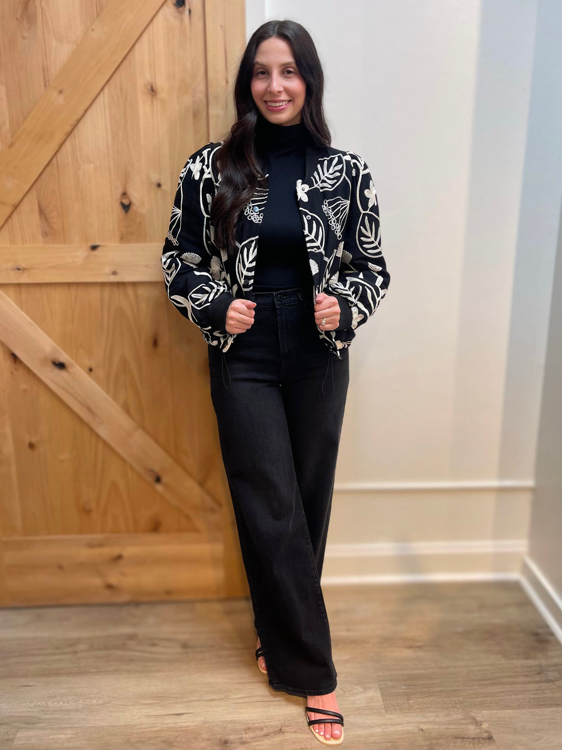 BLACK/WHITE EMBROIDERED FRONT BUTTON UP LONG SLEEVE PUFFER JACKET