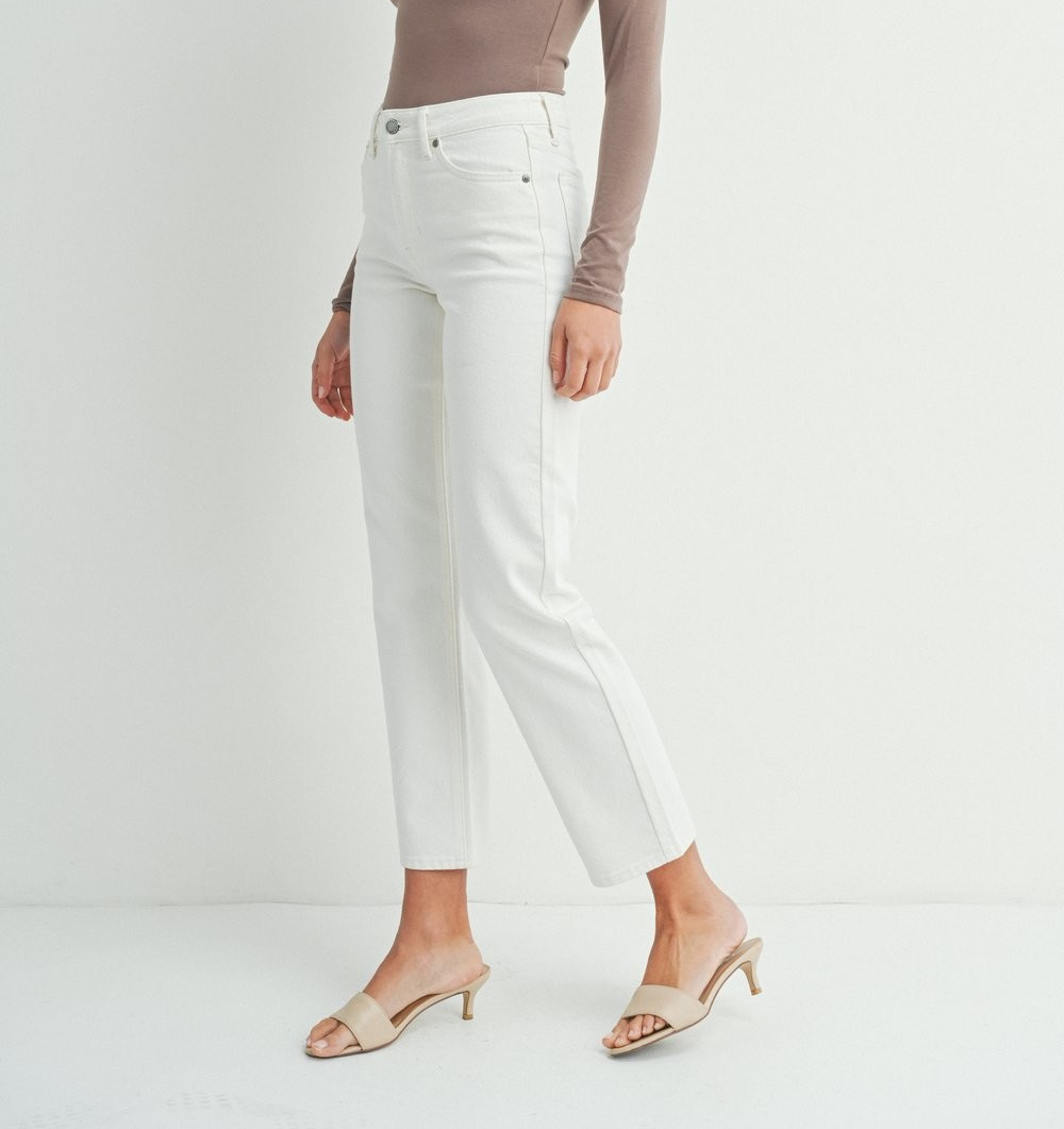 CREAM STRETCH STRAIGHT LEG JEAN