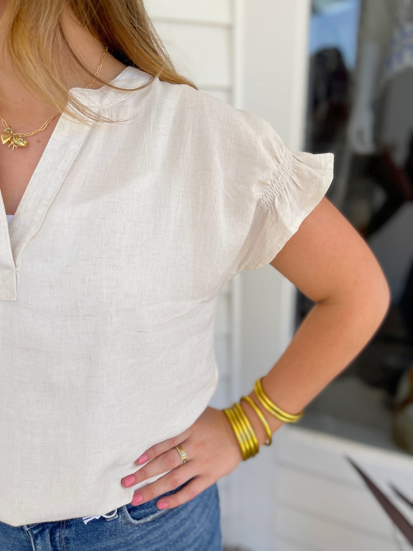NATURAL VNECK RUFFLED GATHERED HEM SHORT SLEEVE TOP