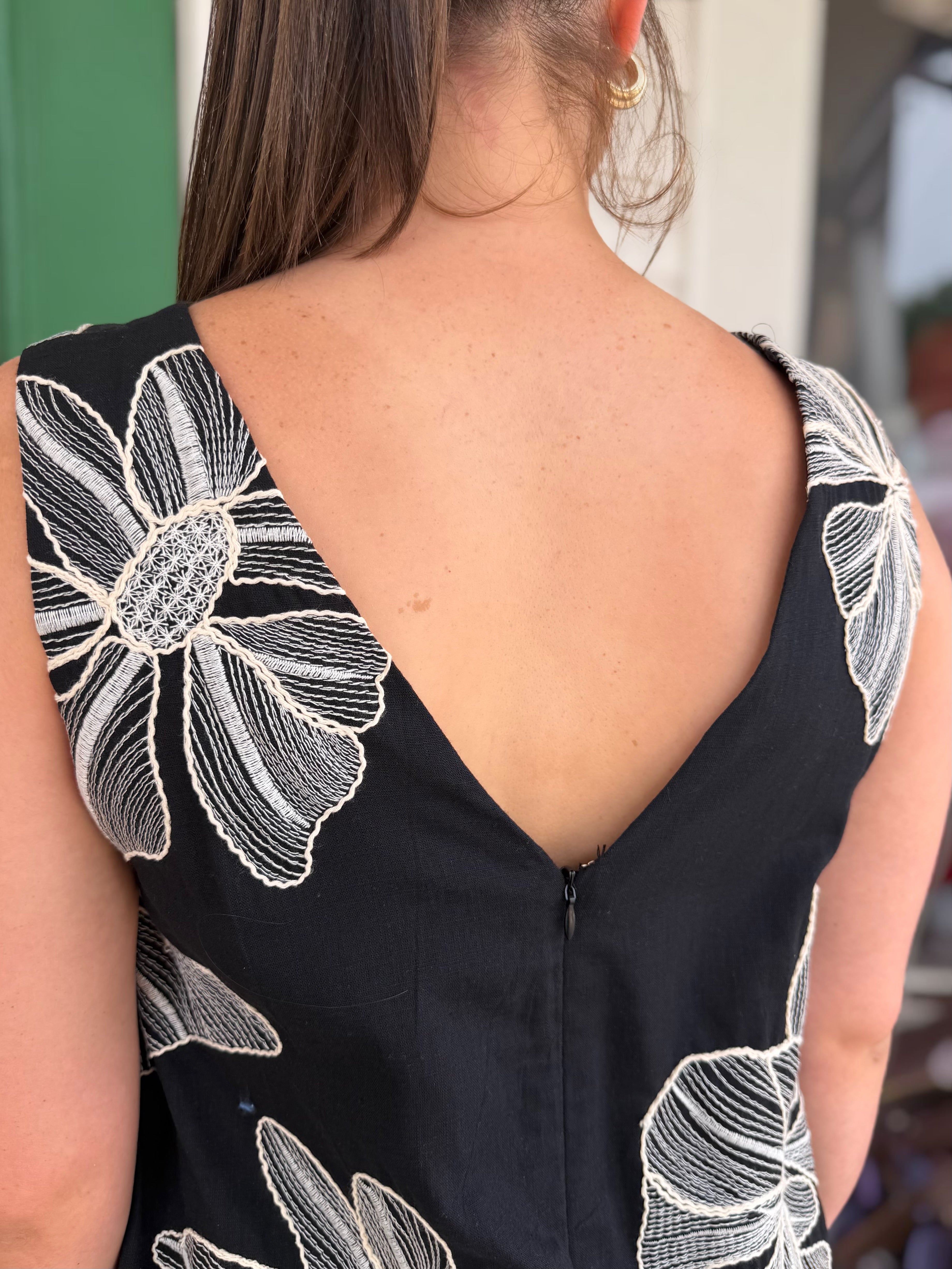 BLACK FLORAL EMBROIDERED A-LINE SLEEVELESS MINI DRESS