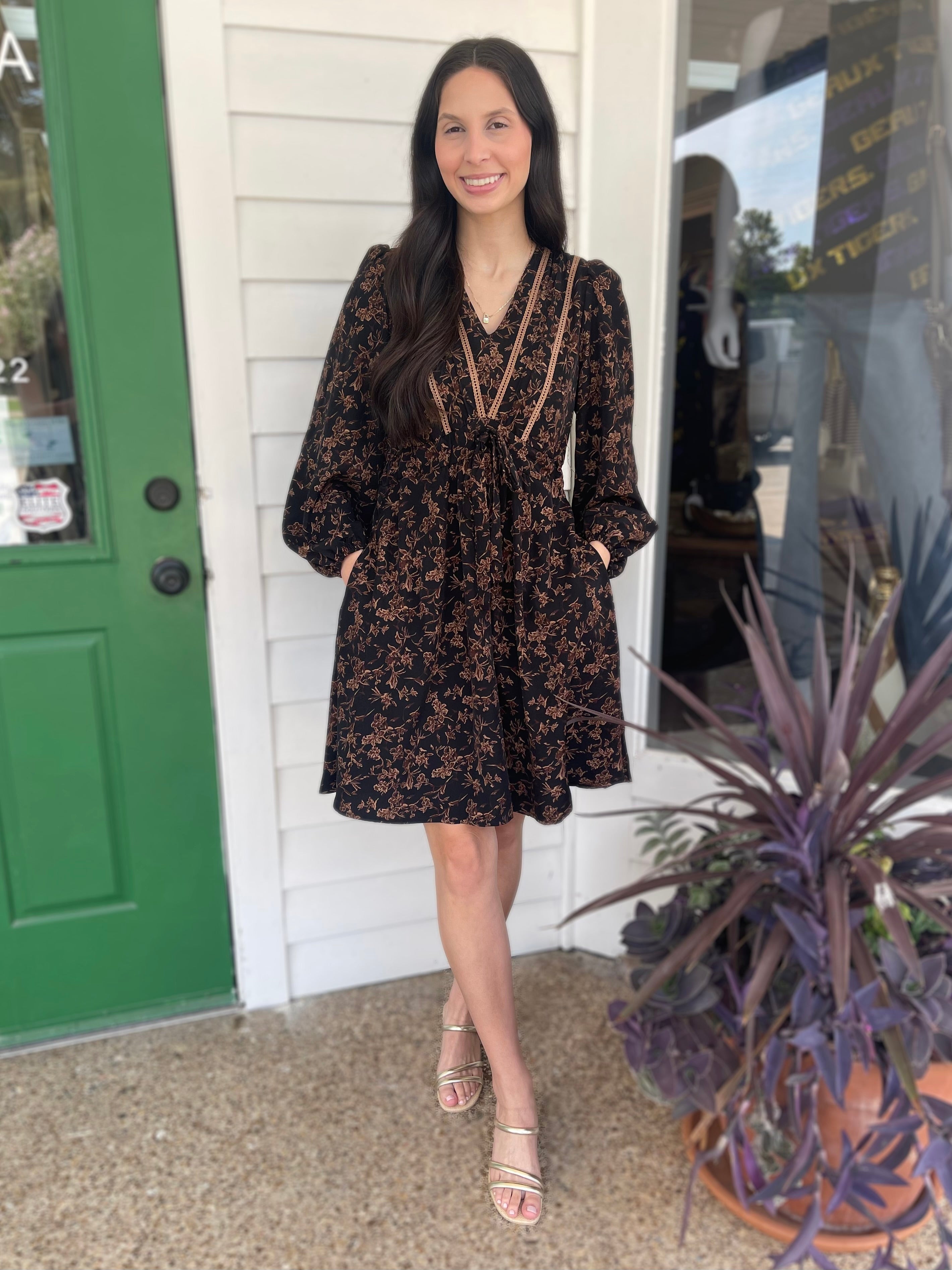 BLACK MULTI FLORAL VNECK LONG BUBBLE SLEEVE MINI DRESS