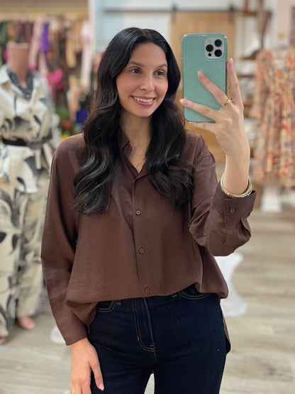 BROWN RELAXED FIT LONG SLEEVE BUTTON UP TOP