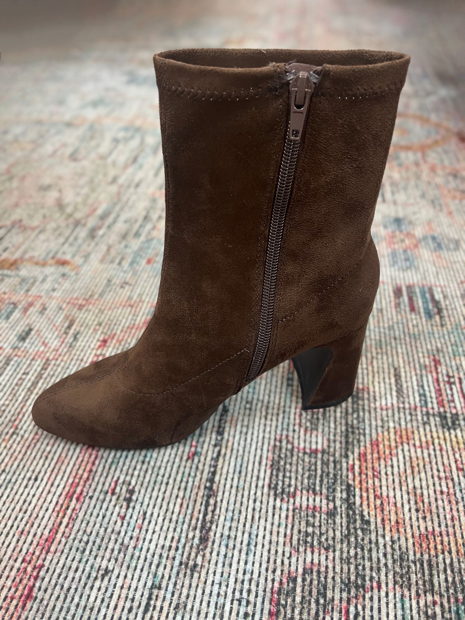 CHOCOLATE BROWN SUEDE THIVA BOOT