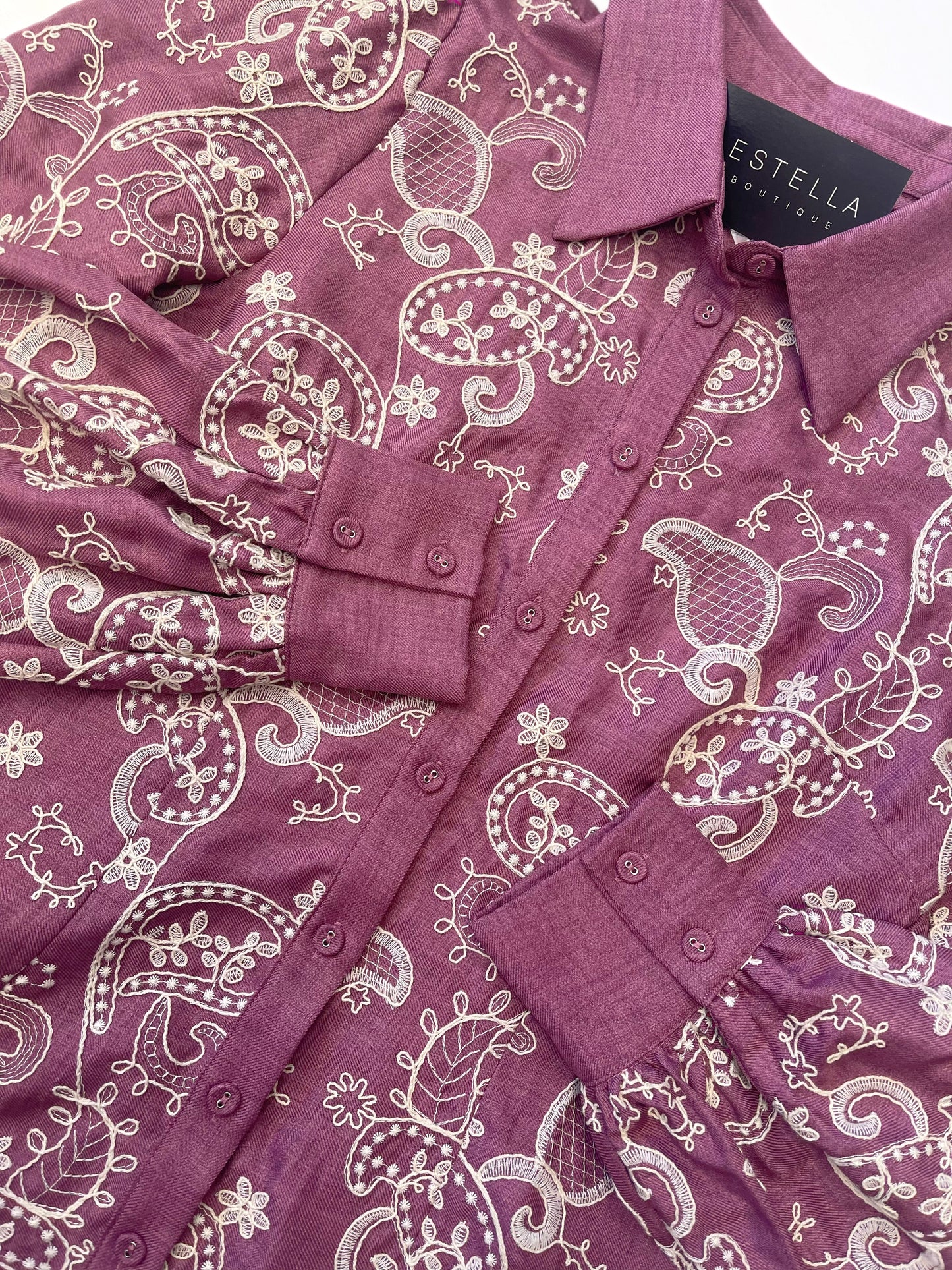 MAUVE/CREAM EMBROIDERED COLLARED BUTTON UP LONG SLEEVE TOP