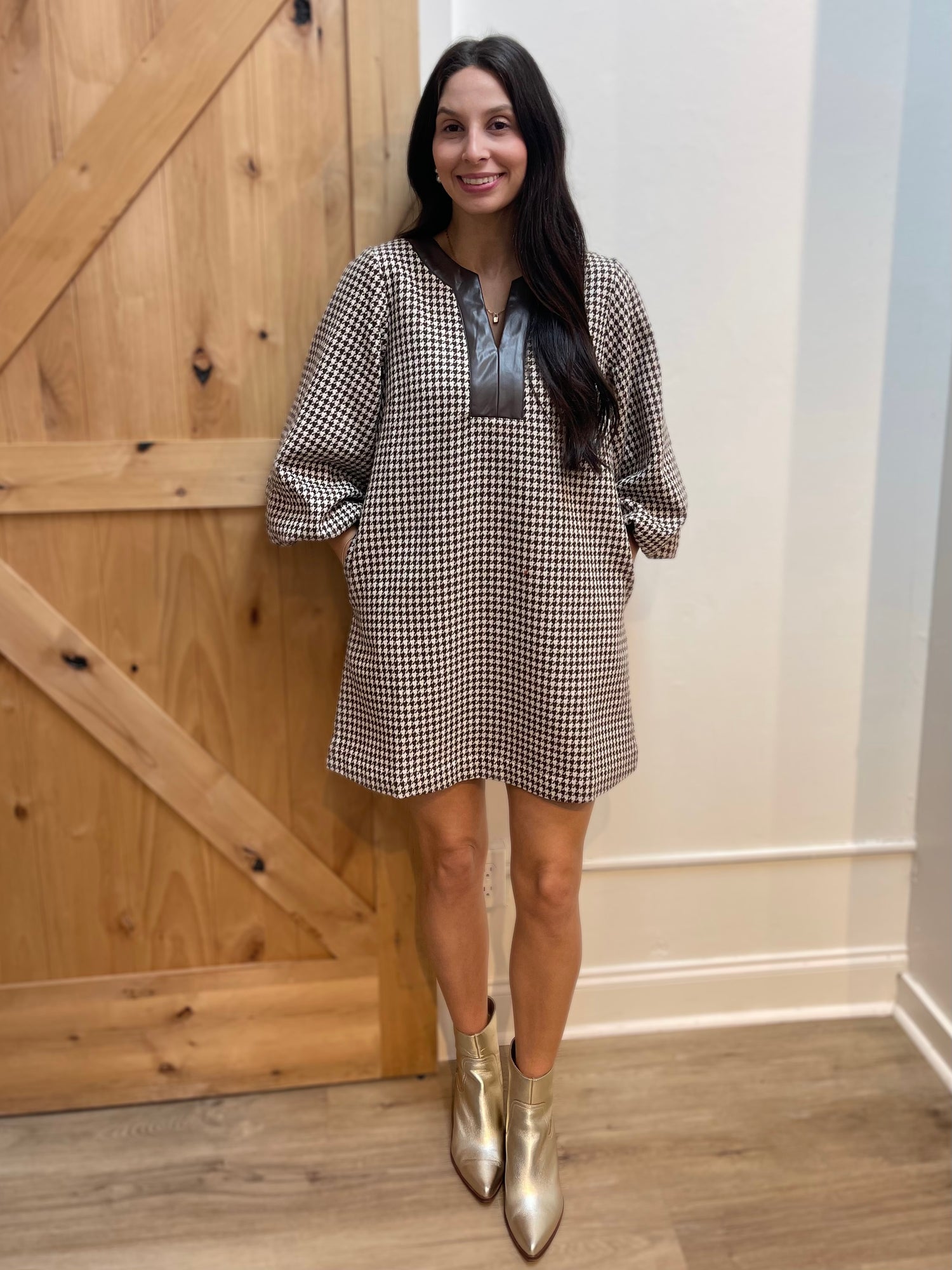 BROWN HOUNDSTOOTH FAUX LEATHER CONTRAST 3/4 BALLOON SLEEVE MINI DRESS