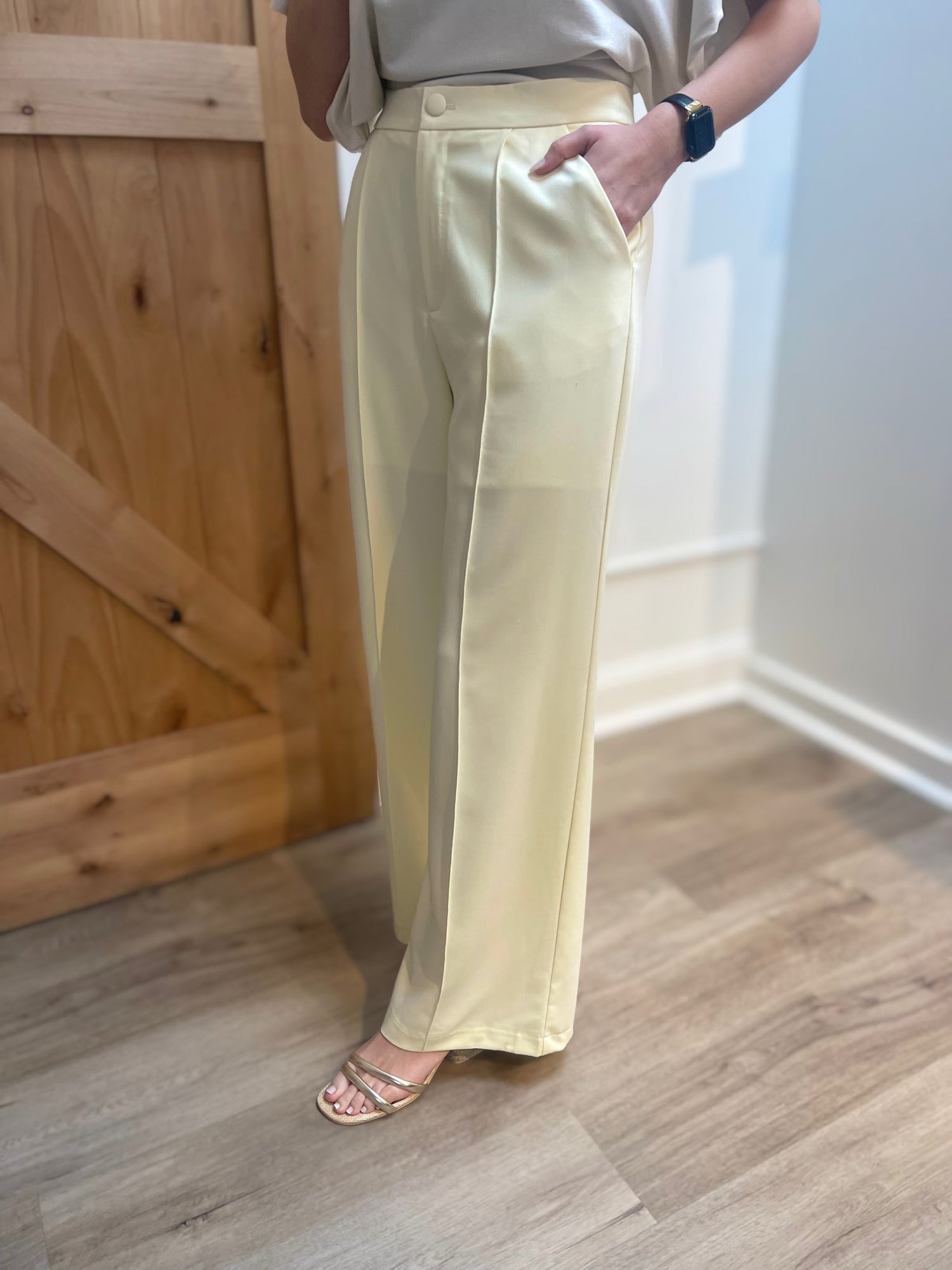 PALE YELLOW WIDE LEG PLEATED TROUSER PANT