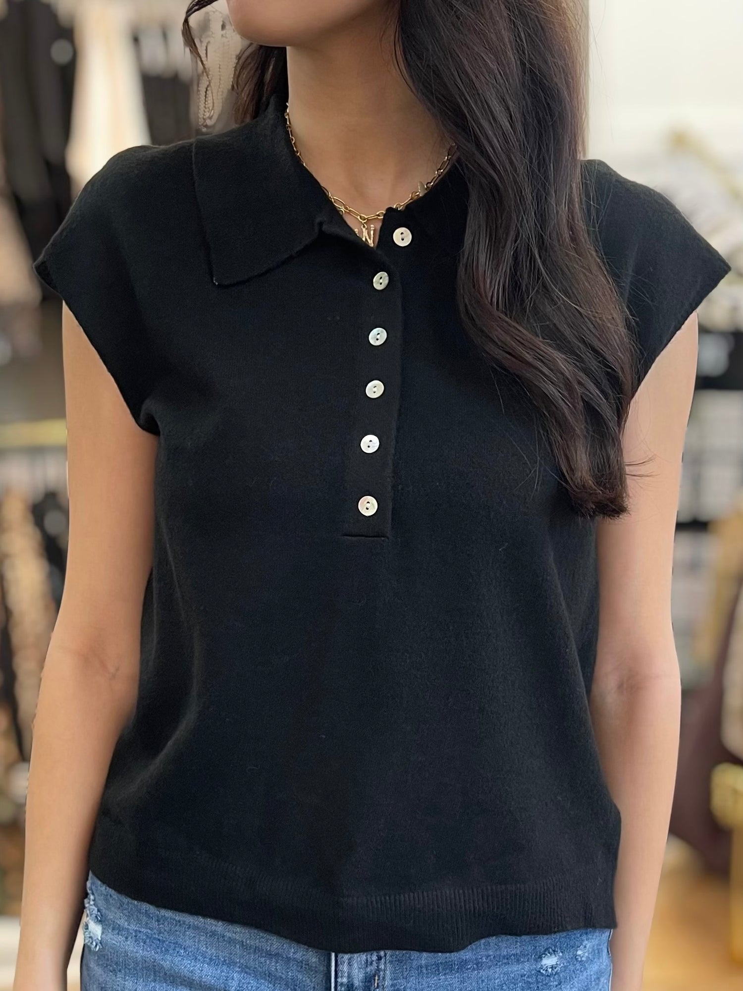 BLACK CAP SLEEVE COLLARED SWEATER VEST