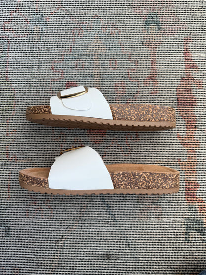 IVORY WIDE FAUX LEATHER GOLD BUCKLE STRAP SLIP ON SANDAL