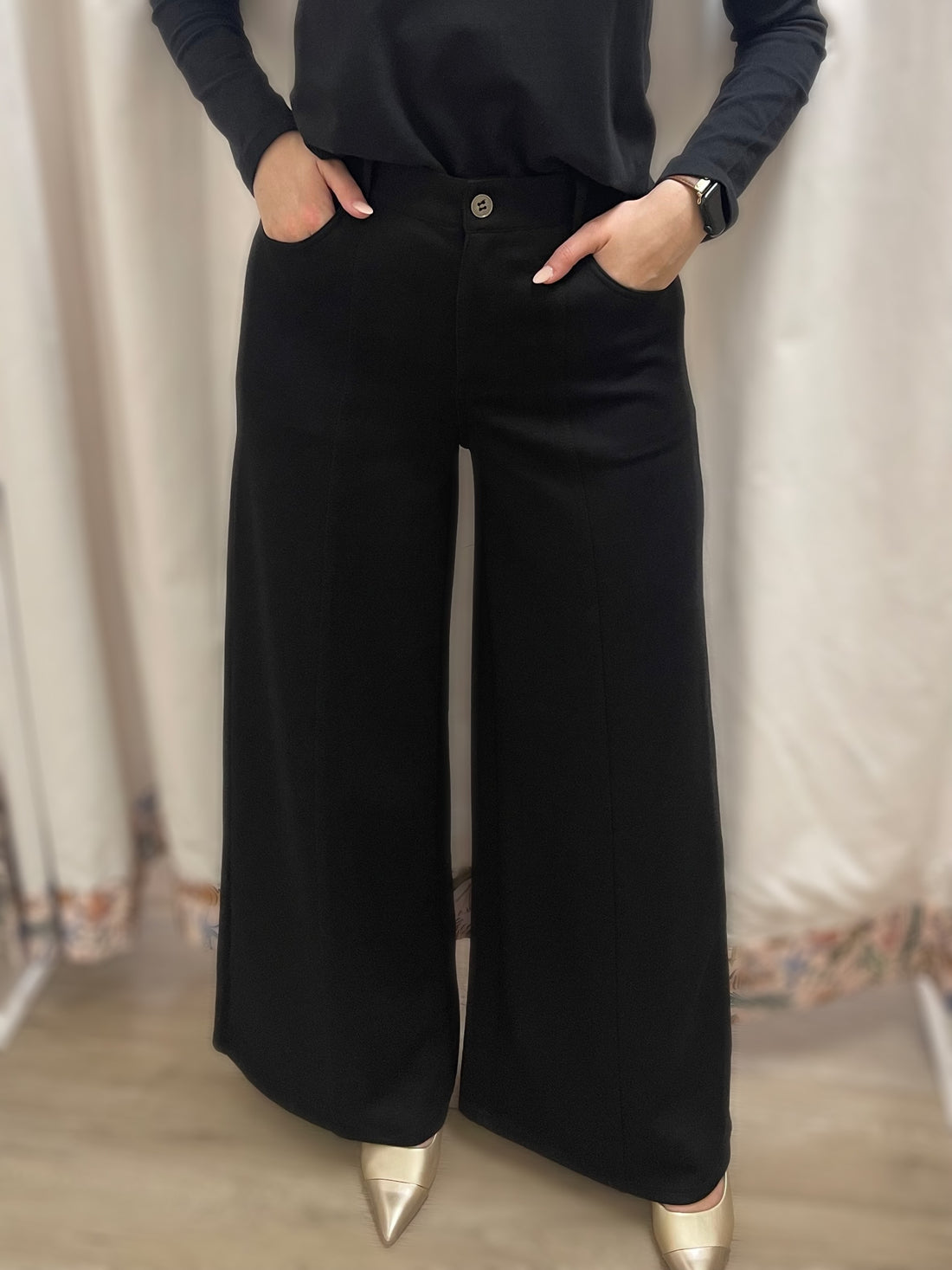 BLACK PCILL BUTTER MODAL PLEATED WIDE LEG TROUSERS