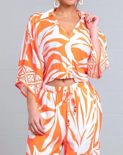 ORANGE MULTI LEAF PRINT WIDE SLEEVE FRONT KNOT TOP
