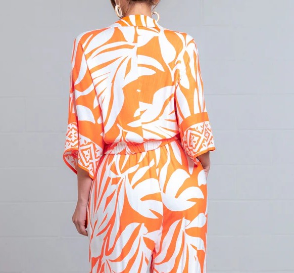 ORANGE MULTI LEAF PRINT WIDE SLEEVE FRONT KNOT TOP
