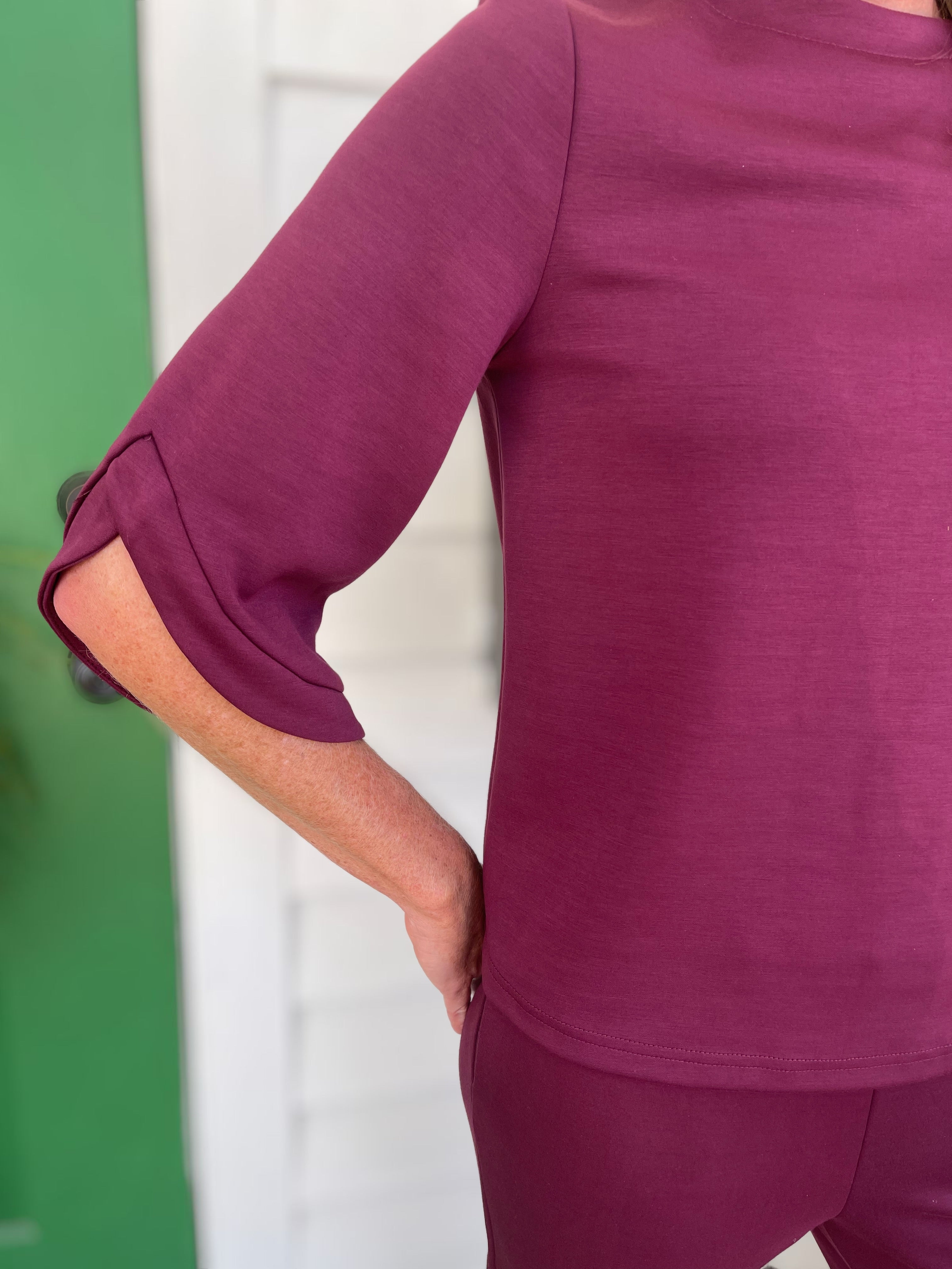 PORT WINE PCILL BUTTER MODAL FLARE 3/4 SLEEVE ROUND NECK TOP