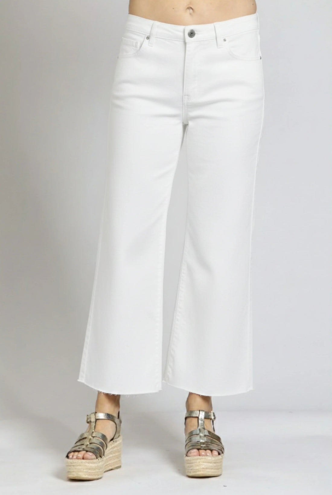 WHITE MID-RISE RAW HEM CROPPED WIDE LEG JEANS