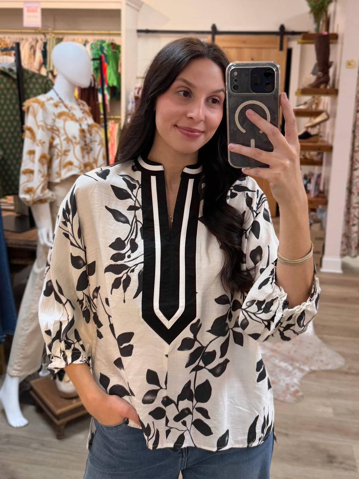 BLACK PRINTED PLACKET TRIM VNECK PEASANT TOP