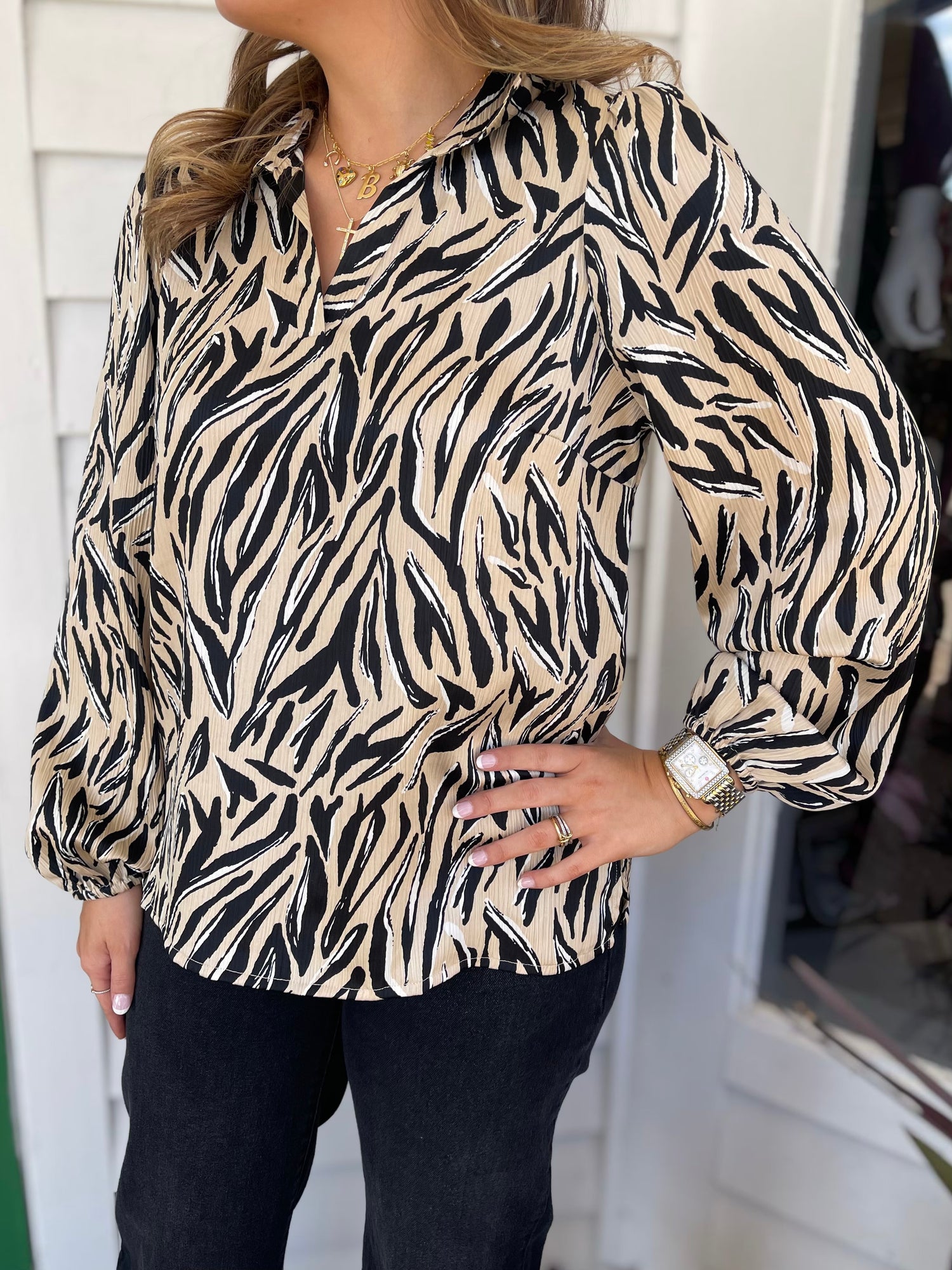 TAN/BLACK PRINTED LONG SLEEVE KAYLA TEXTURED TOP