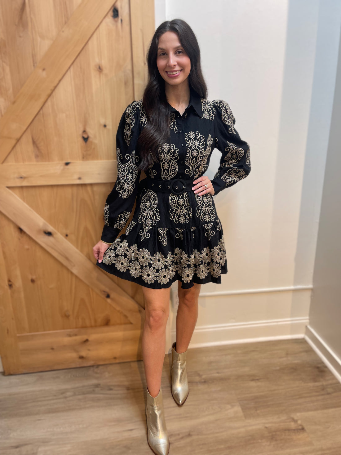 BLACK/IVORY EMBROIDERED LONG SLEEVE BUTTON UP MINI DRESS