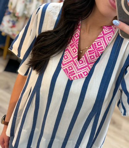 WHITE/BLUE STRIPE PINK PATTERN V-NECK SHORT SLEEVE TOP