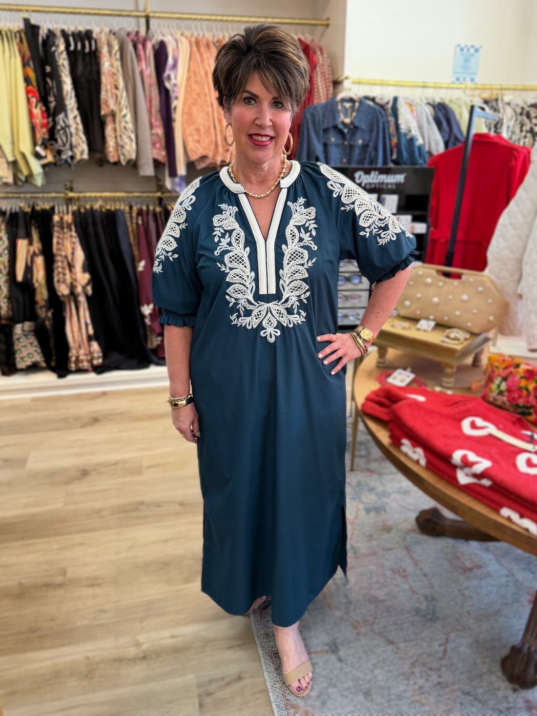 NAVY/WHITE EMBROIDERY DETAIL SMOCKED HALF SLEEVE MIDI DRESS