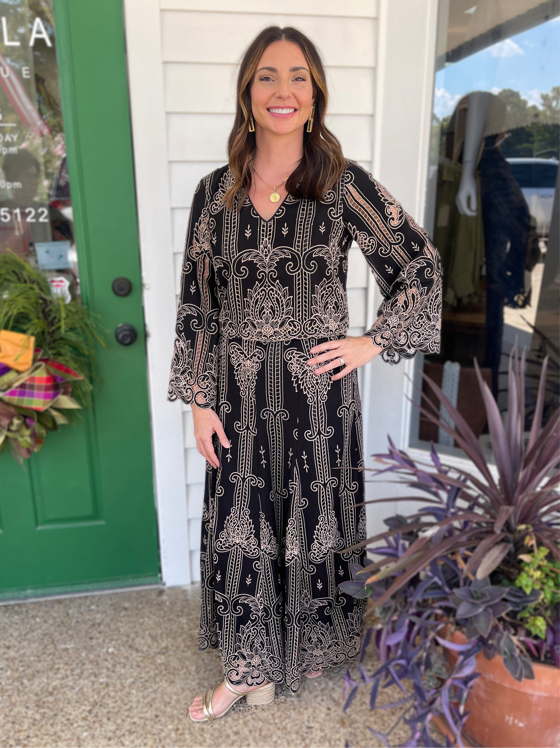 BLACK/TAUPE TWO TONE LACE CUTOUT BELL SLEEVE BECK TOP