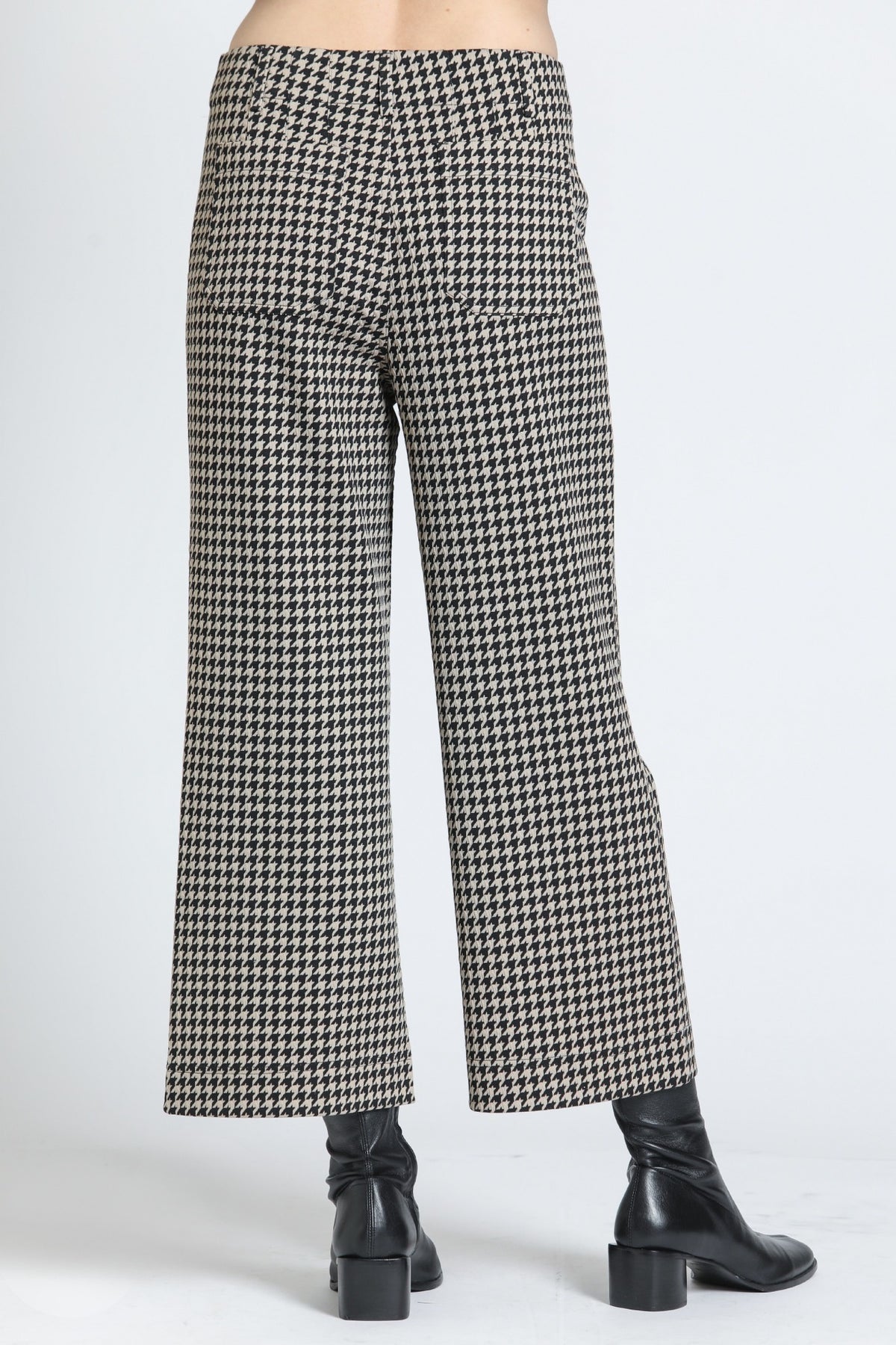 ALMOND BLACK WIDE LEG PATCH POCKET CROPPED PANTS