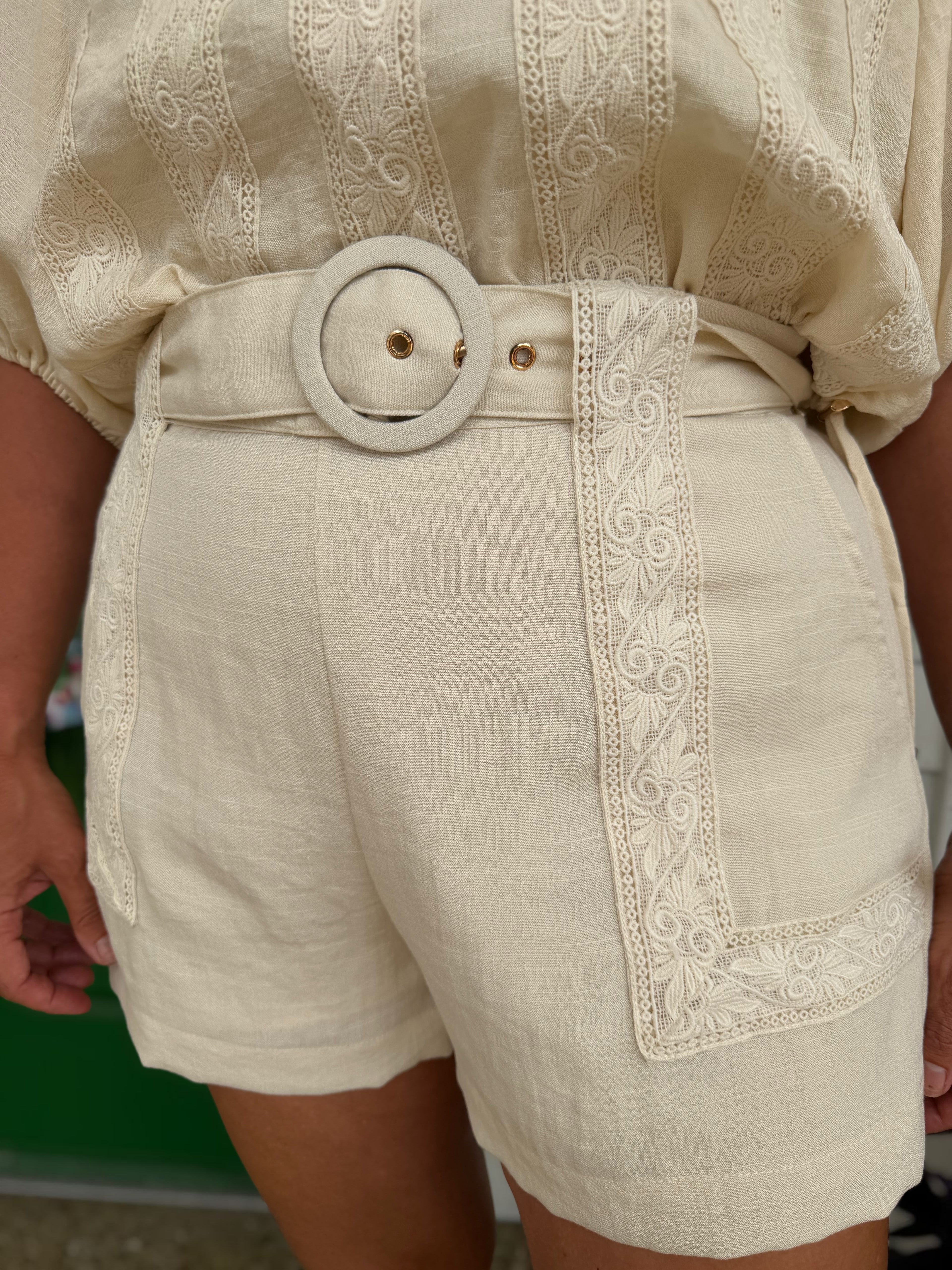 CREAM LACE TRIM BELTED MALIA SHORTS