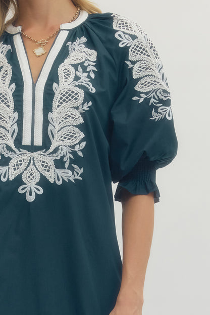 NAVY/WHITE EMBROIDERY DETAIL SMOCKED HALF SLEEVE MIDI DRESS