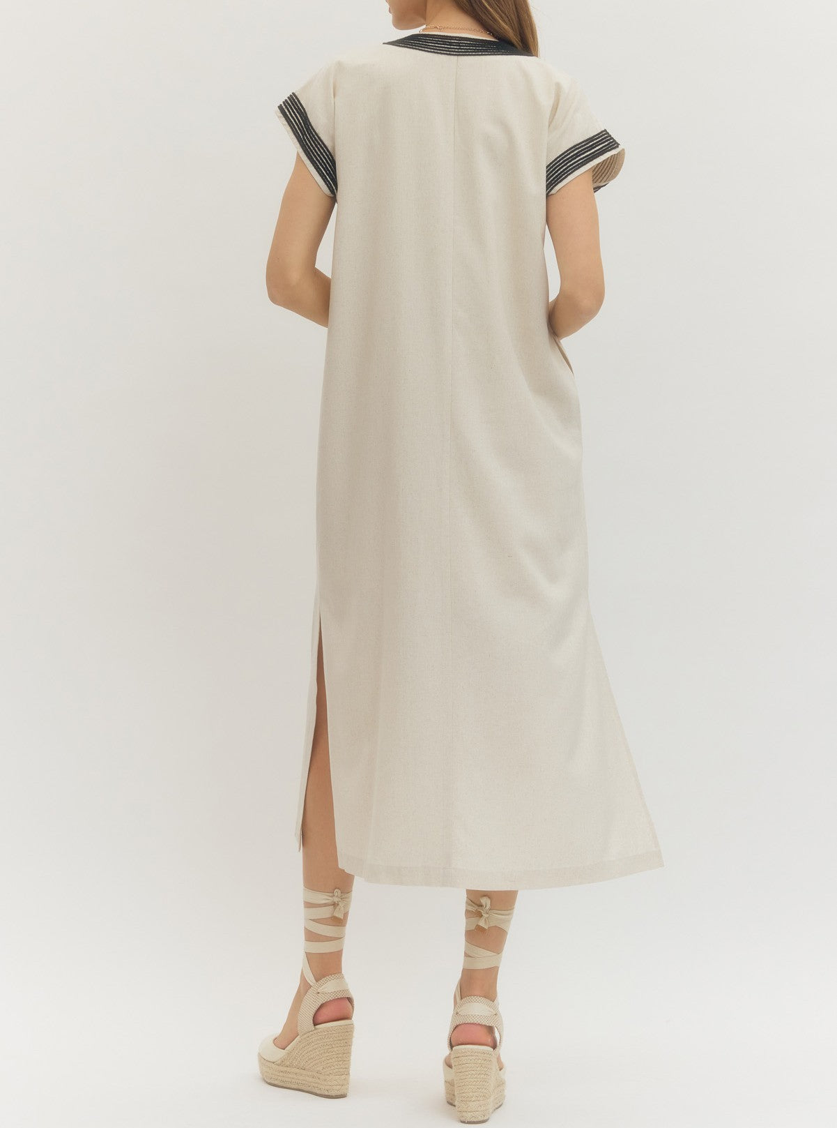 LINEN/BLACK TWISTED PIPING DETAIL SHORT SLEEVE MIDI DRESS