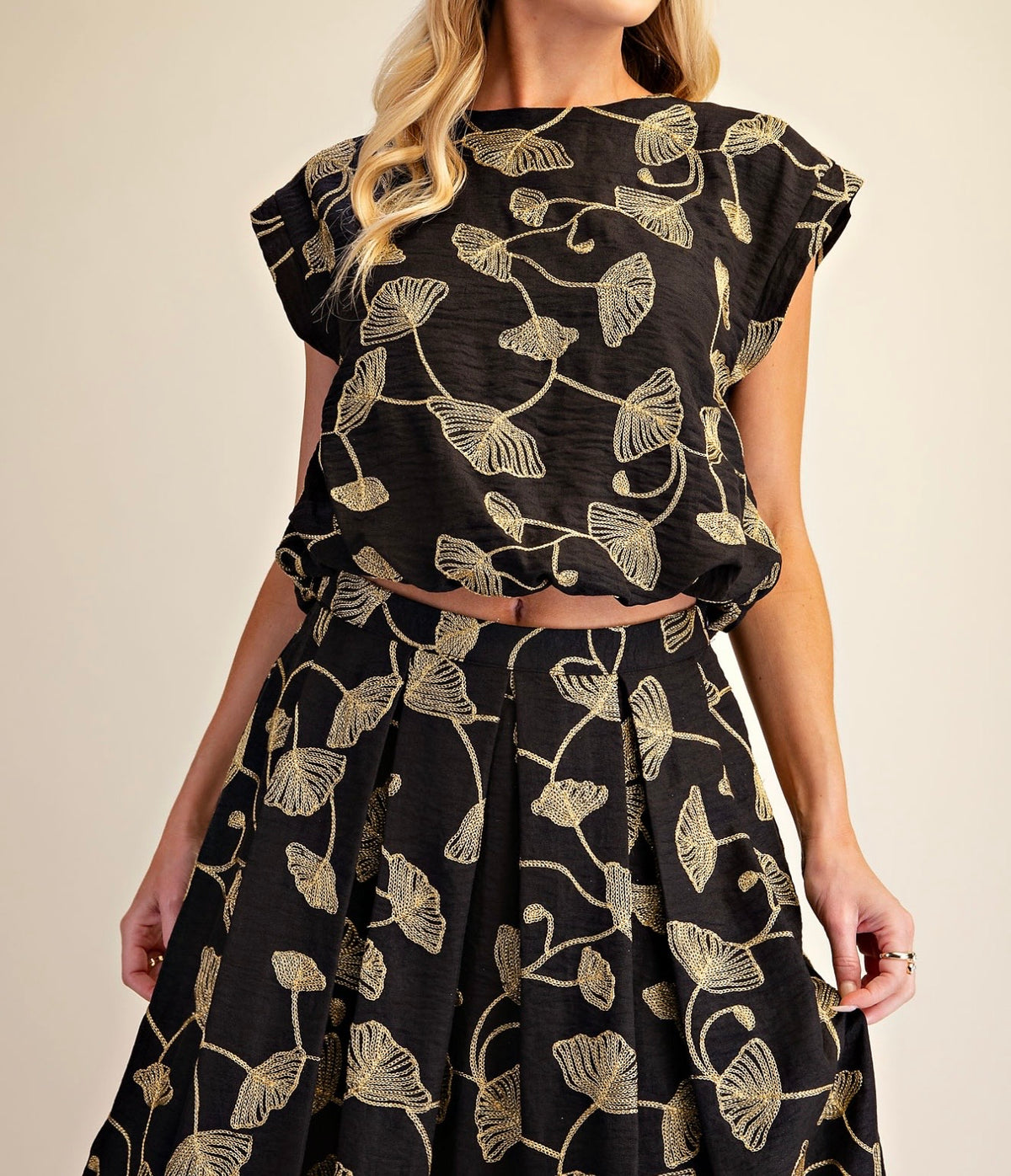BLACK &amp; GOLD LEAF EMBROIDERY SHORT SLEEVE BUBBLE HEM TOP
