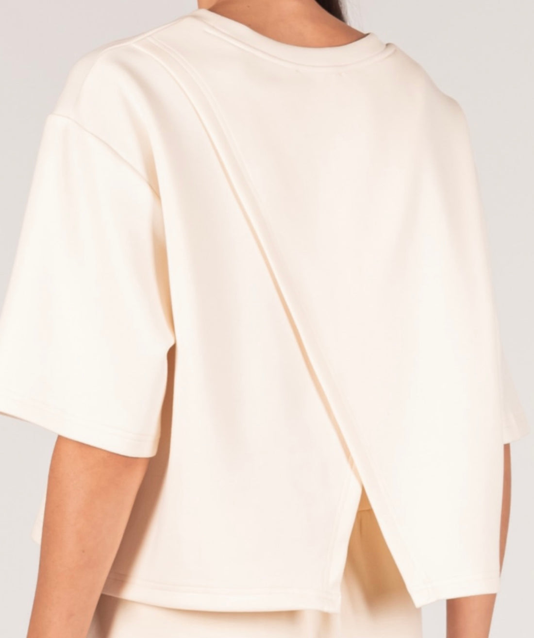 EGGSHELL CRISS CROSS BACK TOP