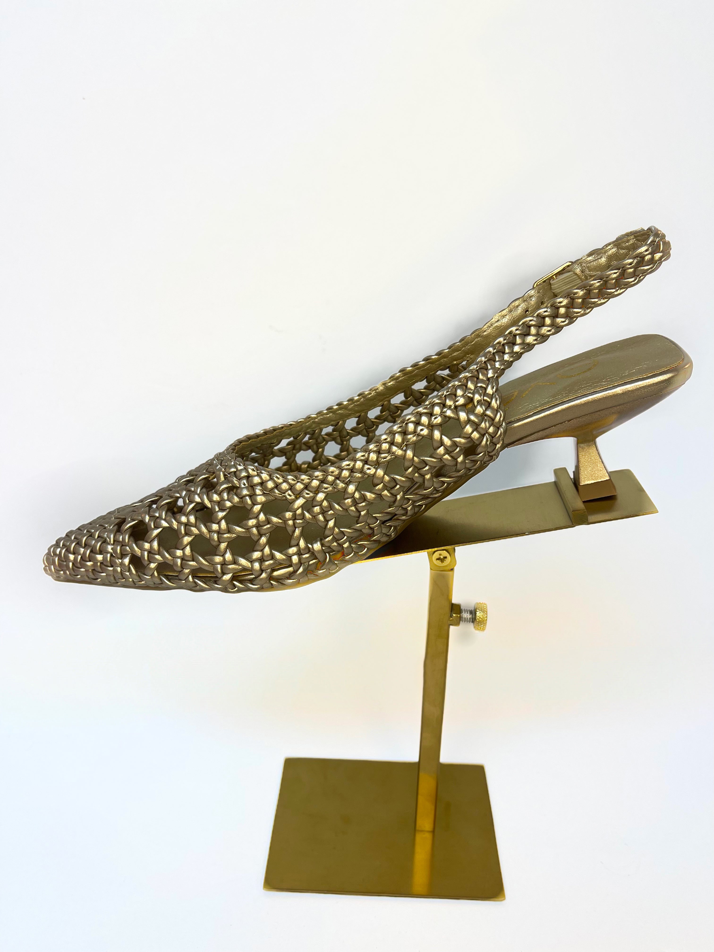 GOLD WOVEN LEATHER POINTED TOE KITTEN HEEL