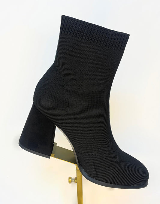 BLACK STRETCH KNIT PIANA BOOT