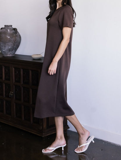 COCOA PCILL BUTTER MODAL SHORT SLEEVE CONTRAST RIB NECK MIDI DRESS