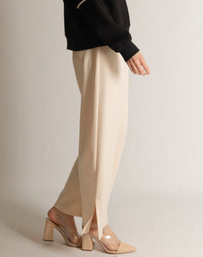 EGGSHELL PCILL BUTTER MODAL SIDE SLIT WIDE LEG PANTS