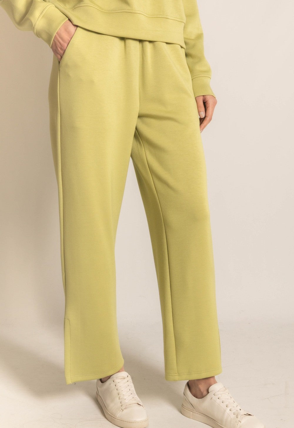 LEMON GRASS PCILL BUTTER MODAL SIDE SLIT WIDE LEG PANTS