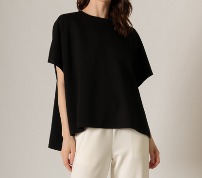 BLACK PCILL SIDE SLIT CAPE TOP