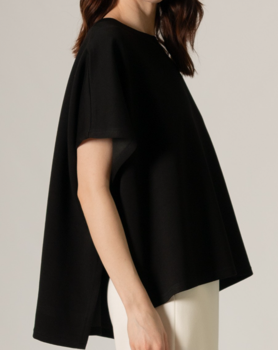 BLACK PCILL SIDE SLIT CAPE TOP