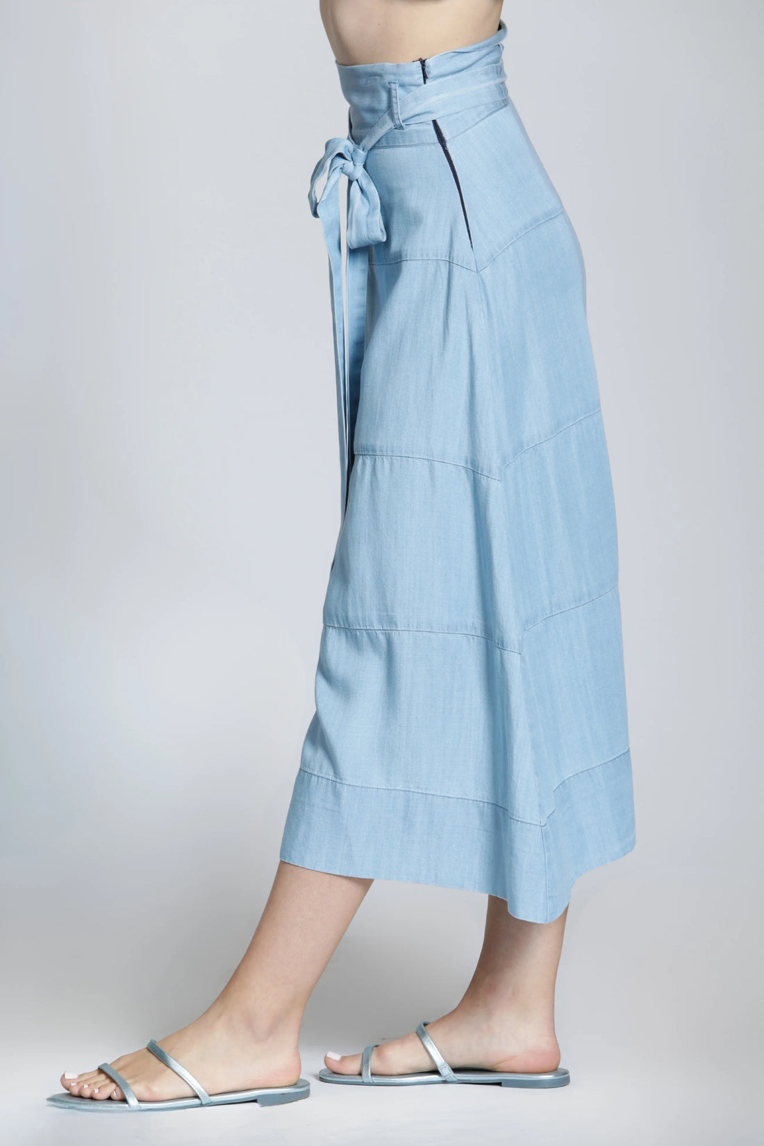 LIGHT INDIGO TENCEL A-LINE WAIST TIE SKIRT