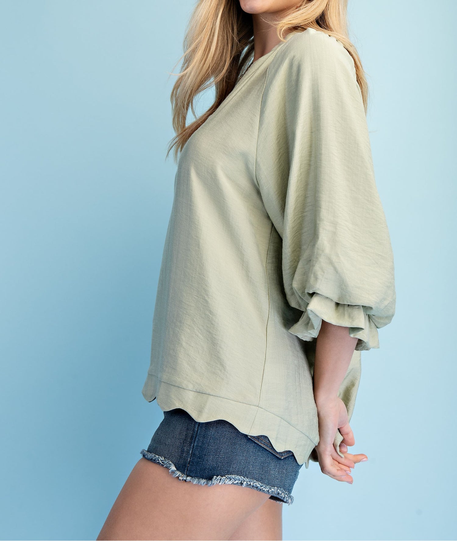 LIGHT SAGE 3/4 GATHERED BALLOON SLEEVE SCALLOP EDGED TOP